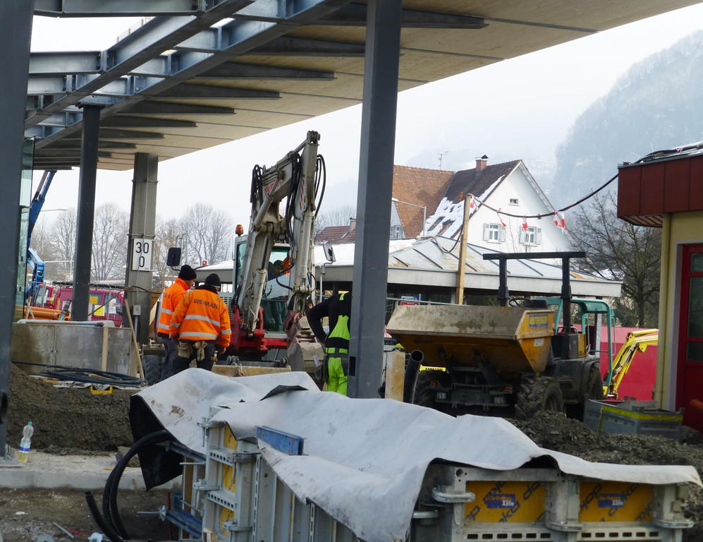 Bahnhof32_jpg-1362440384