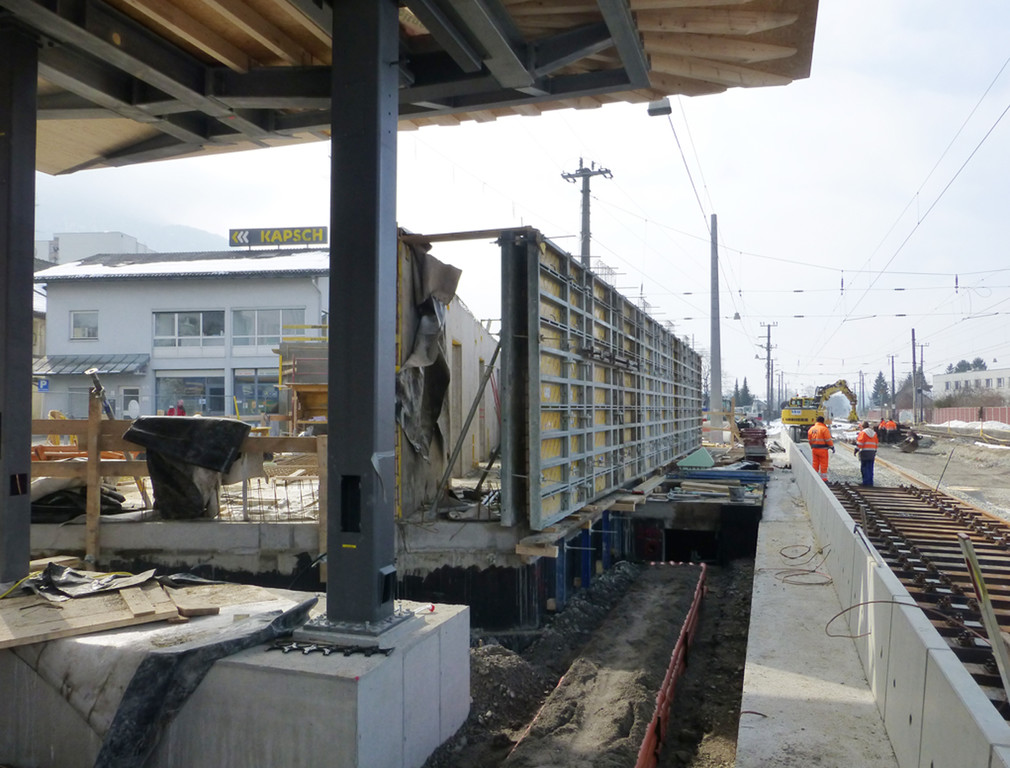 Bahnhof52_jpg-1362440643