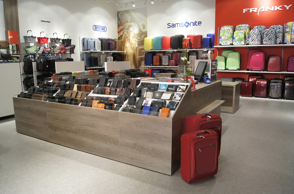 shop innen 1.jpg