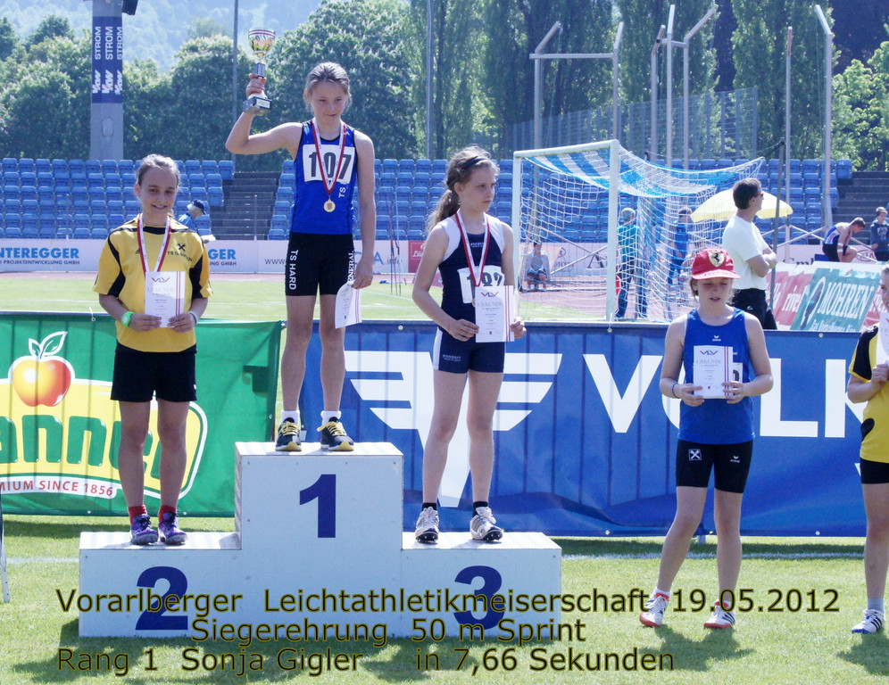 19_05_2012  Siegerehrung  Sprint  Rang 1  Sonja.jpg