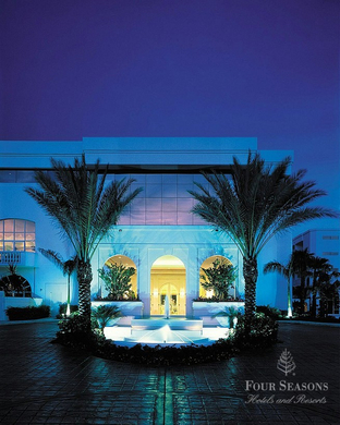 Four Seasons Resort Palm Beach1.jpg