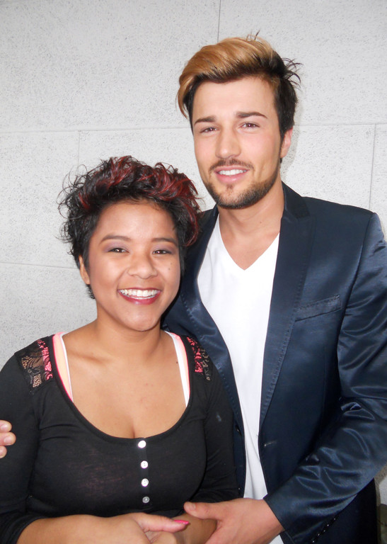 Haarwerk 023 Friseurlehrling Janine L__sser mit ihrem Herrenmodell Benjamin Sparr.JPG