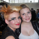 Haarwerk 2 001 Modell Isabel Themel und Friseurlehrling Sophia Ennemoser.JPG