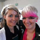 Haarwerk 2 007 Friseurlehrling Jacqueline Vigl mit ihrem Modell Olivia Graf.JPG