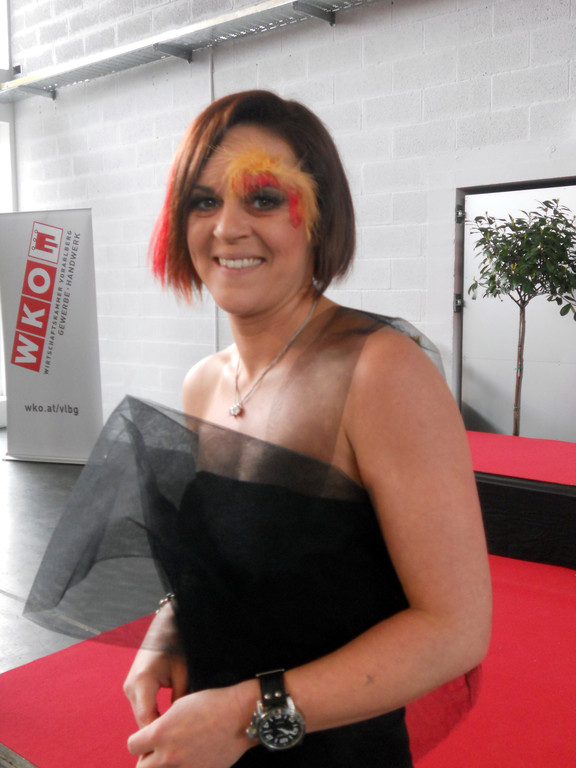 Haarwerk 010 Modell Monika Kutzer.JPG