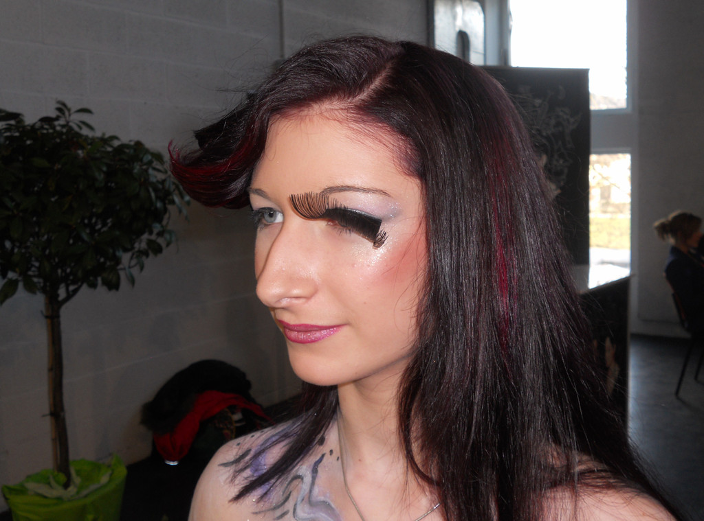 Haarwerk 2 004 Modell Nina Nestler.JPG