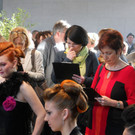 04 Prominente Damenjury bei der Bewertung.JPG