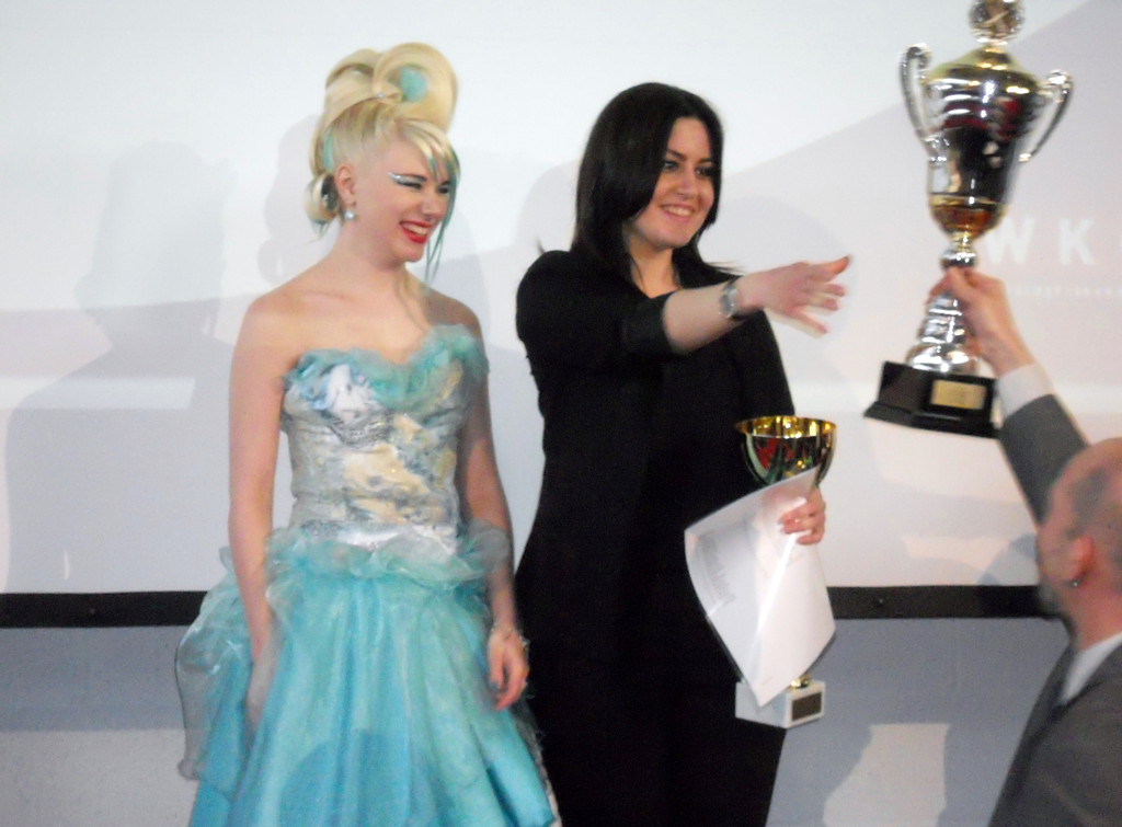 26 Siegerin Drittes Lehrjahr Damen Emine Kinis La Vogue B__rs.JPG