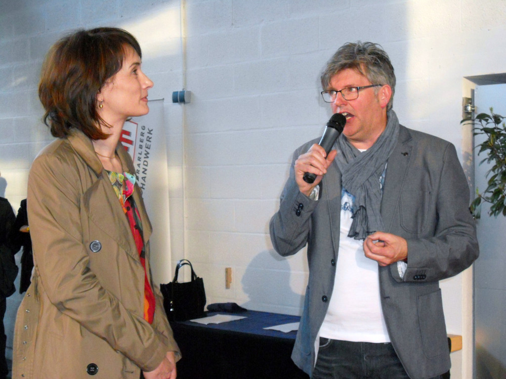 41 Sonja Wallner bei der Verlosung der Festivaltickets.JPG