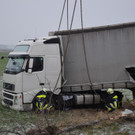 14032013_Lkw Unfall B17 Guenselsdorf _12_.JPG