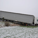 14032013_Lkw Unfall B17 Guenselsdorf _3_.JPG