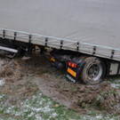 14032013_Lkw Unfall B17 Guenselsdorf _6_.JPG