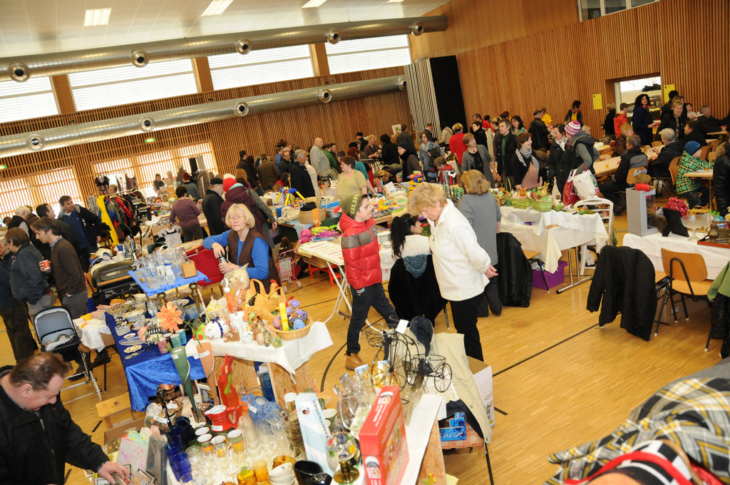 Flohmarkt H__chst 2013 25_jpg-1363524588