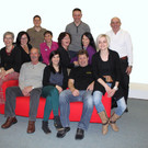 gruppenbild rote couch ausgeschnitten_jpg-1363533117