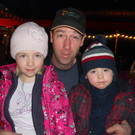 49 Sophia _6_ und Alex _3_ mit Papa.JPG