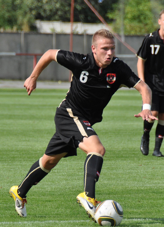 Raphael_Mathis_No_6 U17_JPG-1363550462