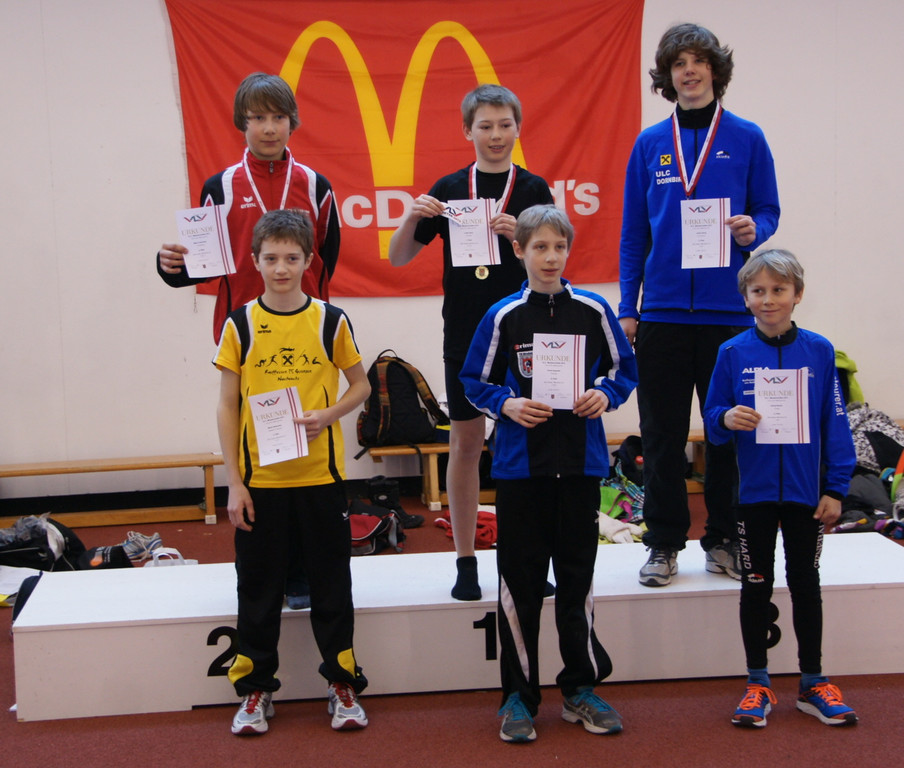 16_03_2013 VLV Hallenmeisterschaft  Dornbirn   Siegerhrung Buben 1 .jpg