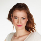 Sarah Hofer Face R 9149 1x1.jpg