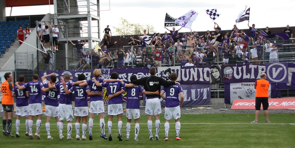 Chaoten  A_ Salzb 2012 041_jpg-1363971428