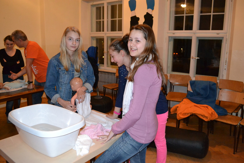 46 Hannah _13__ Olivia _13_ und Lena _12_.JPG