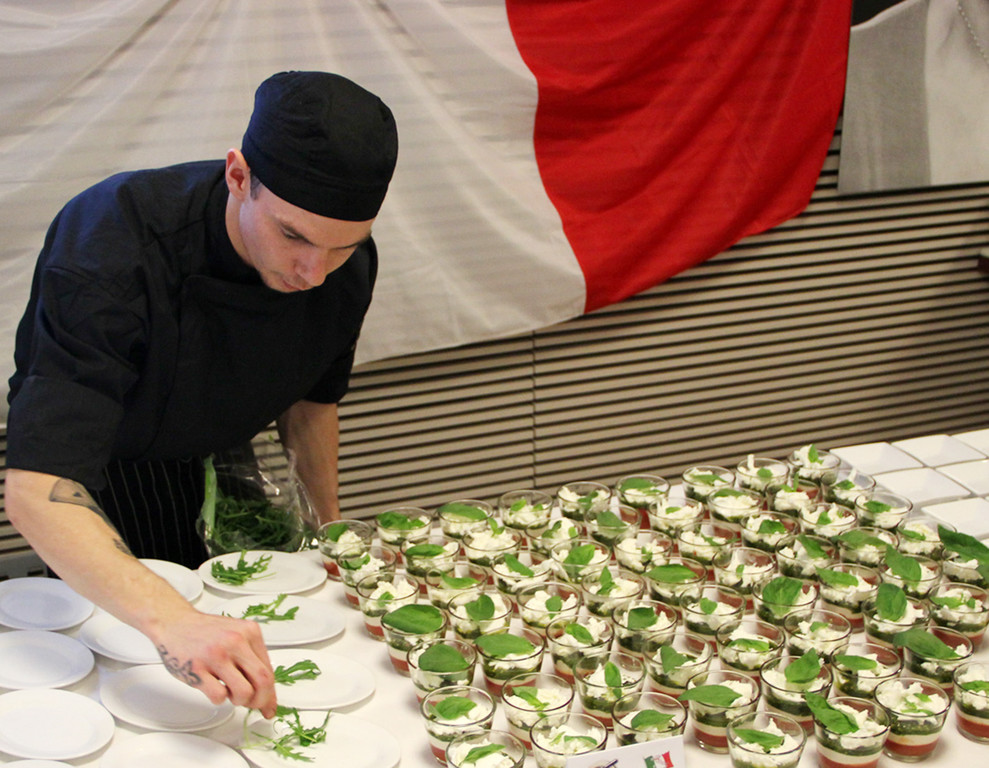 Essen12aPalast_jpg-1364160962