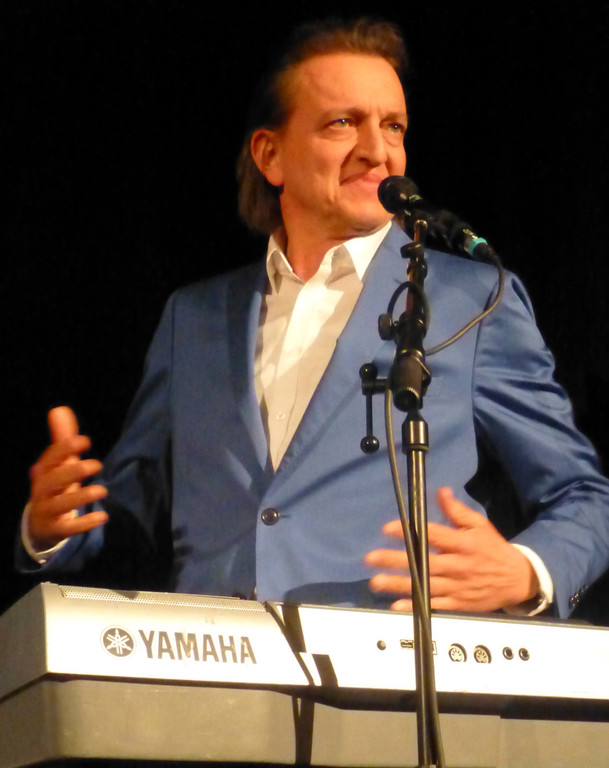 Essen25cLinder_jpg-1364161014