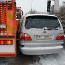 Lenker bei Unfall in Wr. Neudorf eingeklemmt
