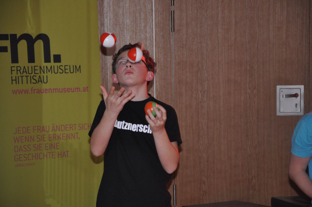 Zirkus_4_JPG-1364457676