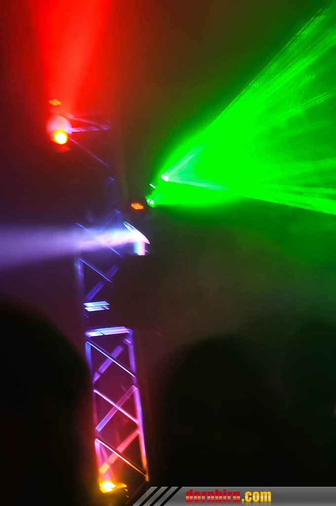 8965130.jpg