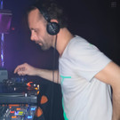 8965110.jpg