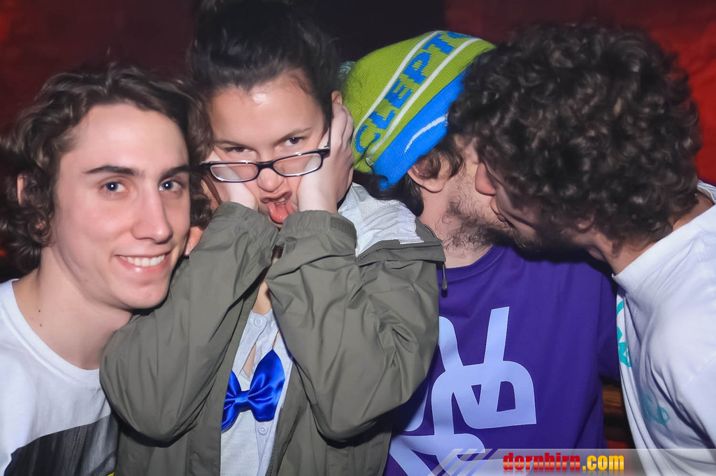 8965104.jpg