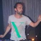 8965042.jpg