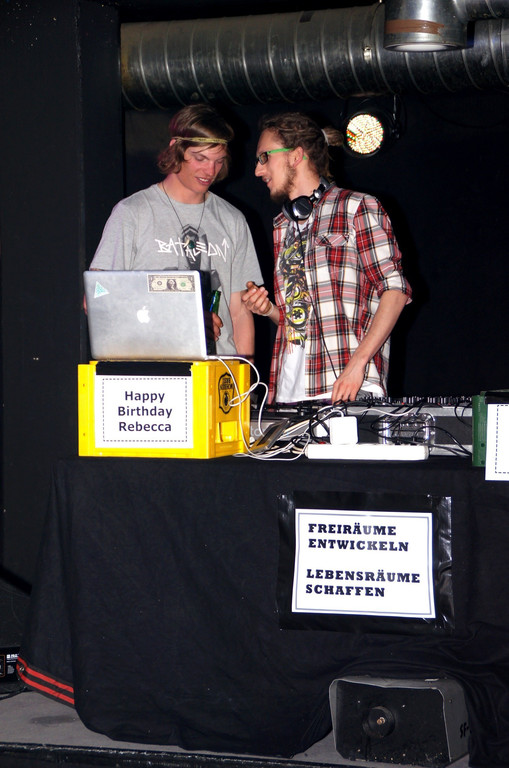 08.JPG
