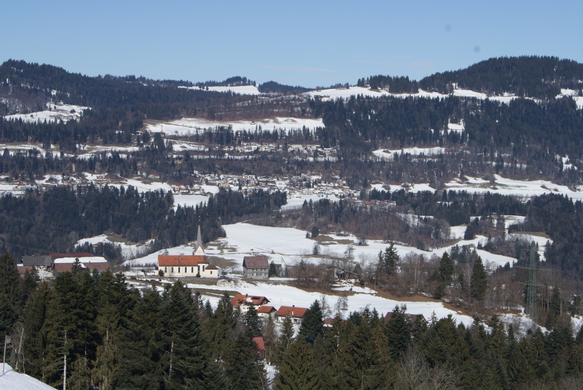 Blick Halder zur Kirche.JPG
