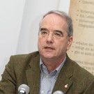 Stronach030413028.jpg