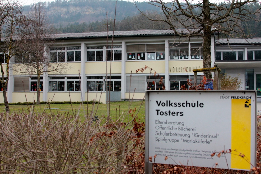 KOE_Buecherei Tosters 1_jpg-1365014123