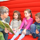 09 Barbara Kofler mit Nora _3__ Nina _5_ und Max _4_.JPG