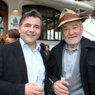 Fetz Holzschnitt im Wirtshaus am See