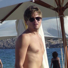 leoshirtlessspl11773602.jpg