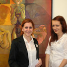 Moderatorin des Abends Selina Neuhauser und Nermina Veladzic_JPG-1365957150