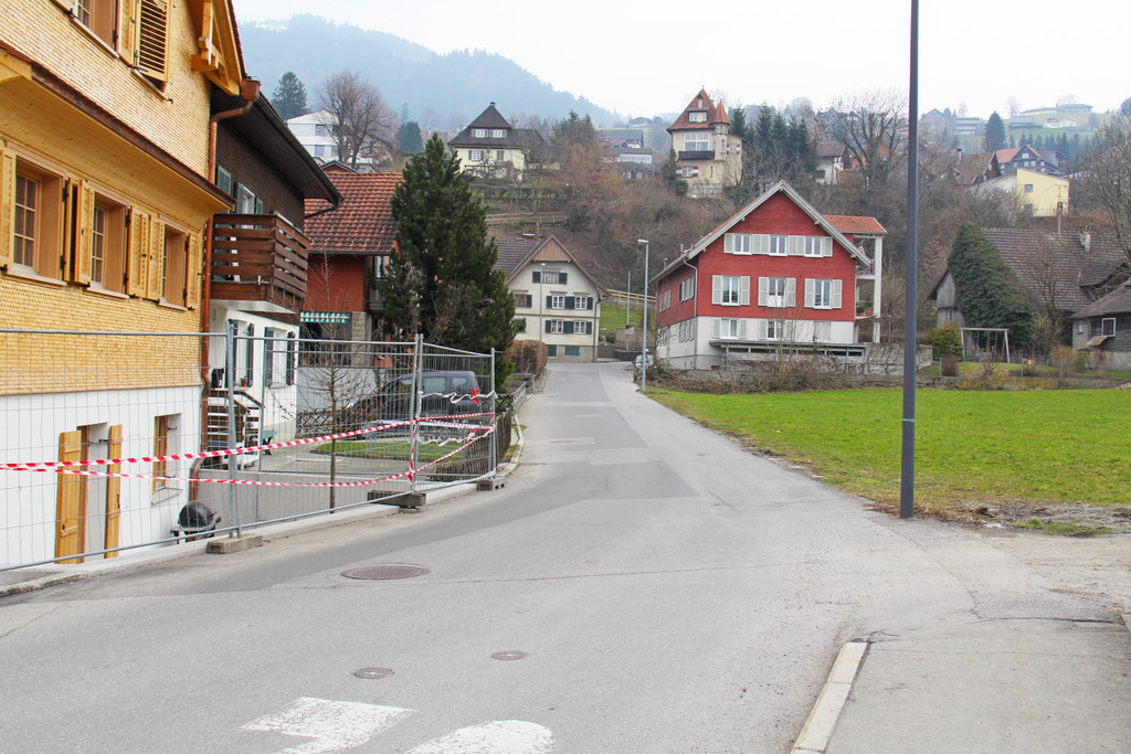 Am Bach3_JPG-1365965521