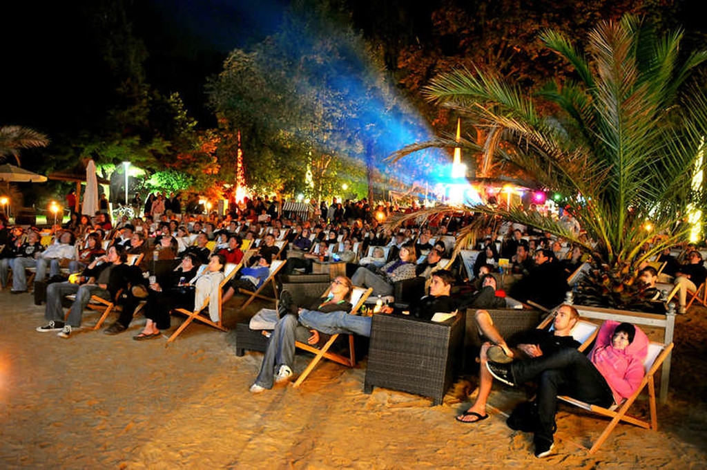 BeachBar_Bregenz_OpenAirKino_jpg-1366101878