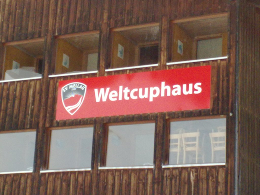 26022010076_jpg-1267269238