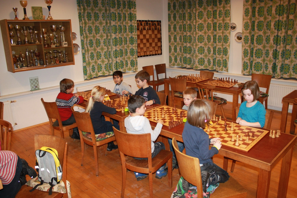 Schach Nachwuchskurs KLEIN 2013 _6__jpg-1366235255