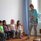 14 Frau P__cheim erkl__rt___.JPG