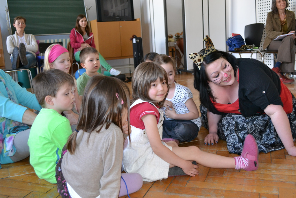 47 Grizabella singt f__r die Kinder Memory aus Cats.JPG