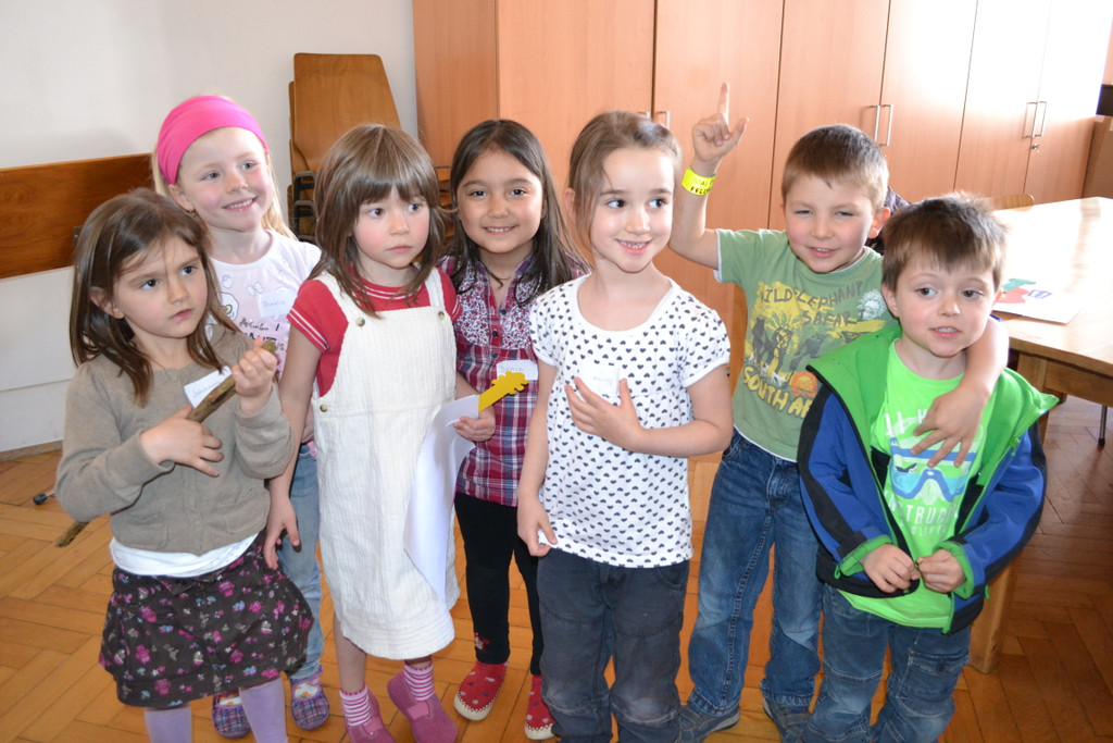 50 Johanna _4__ Aurelia _6__ Elli-Marie _5__ Deniz _6__ Nina _5__ Michael _6_ und Leonard _4_.JPG