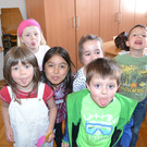 54 Elli-Marie _5__ Aurelia _6__ Deniz _6__ Nina _5__ Leonard _4_ und Michael _6_.JPG