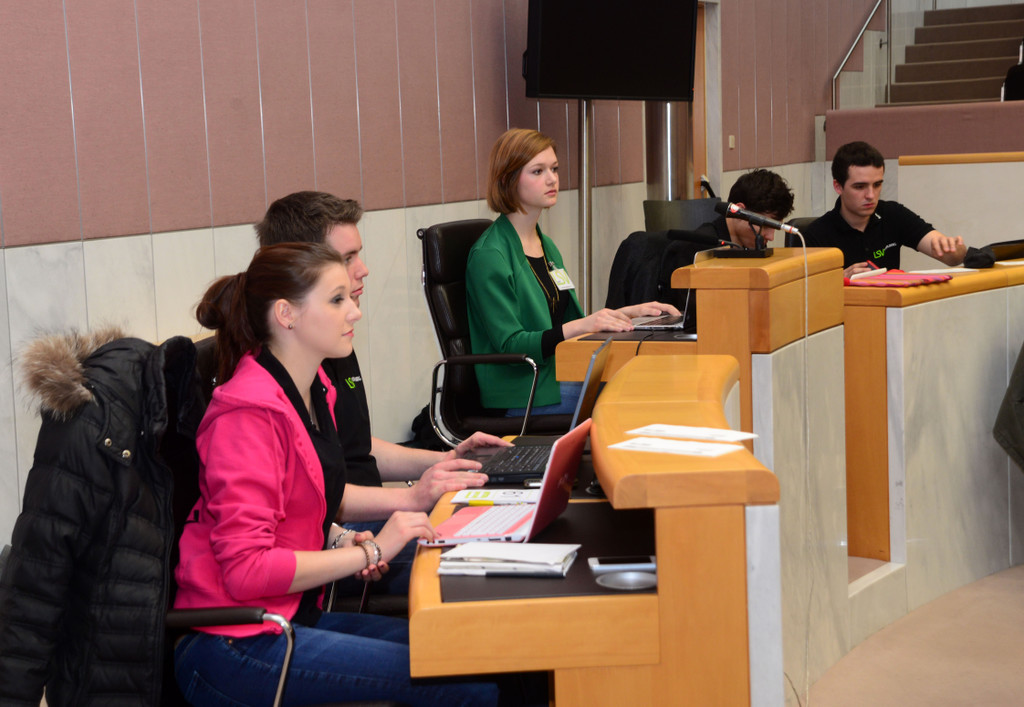 schuelerparl01_jpg-1366723002