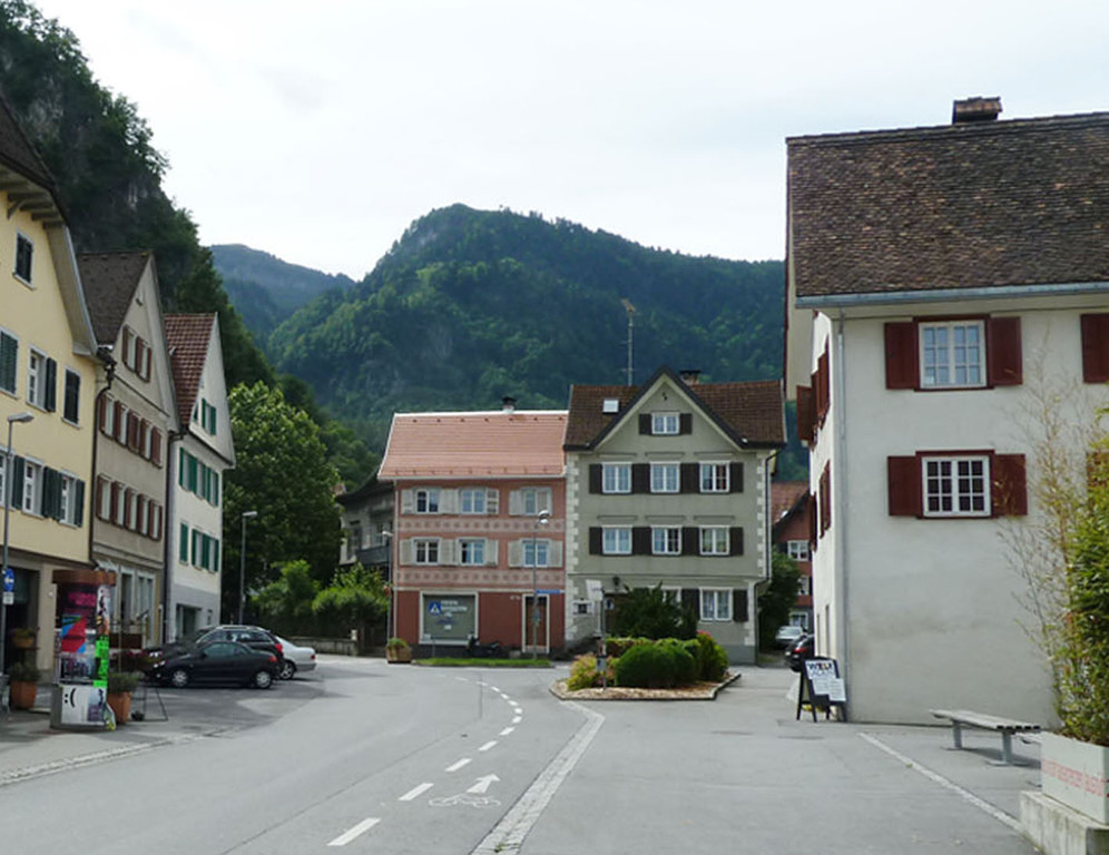 Emsiana4Viertel_jpg-1366816039